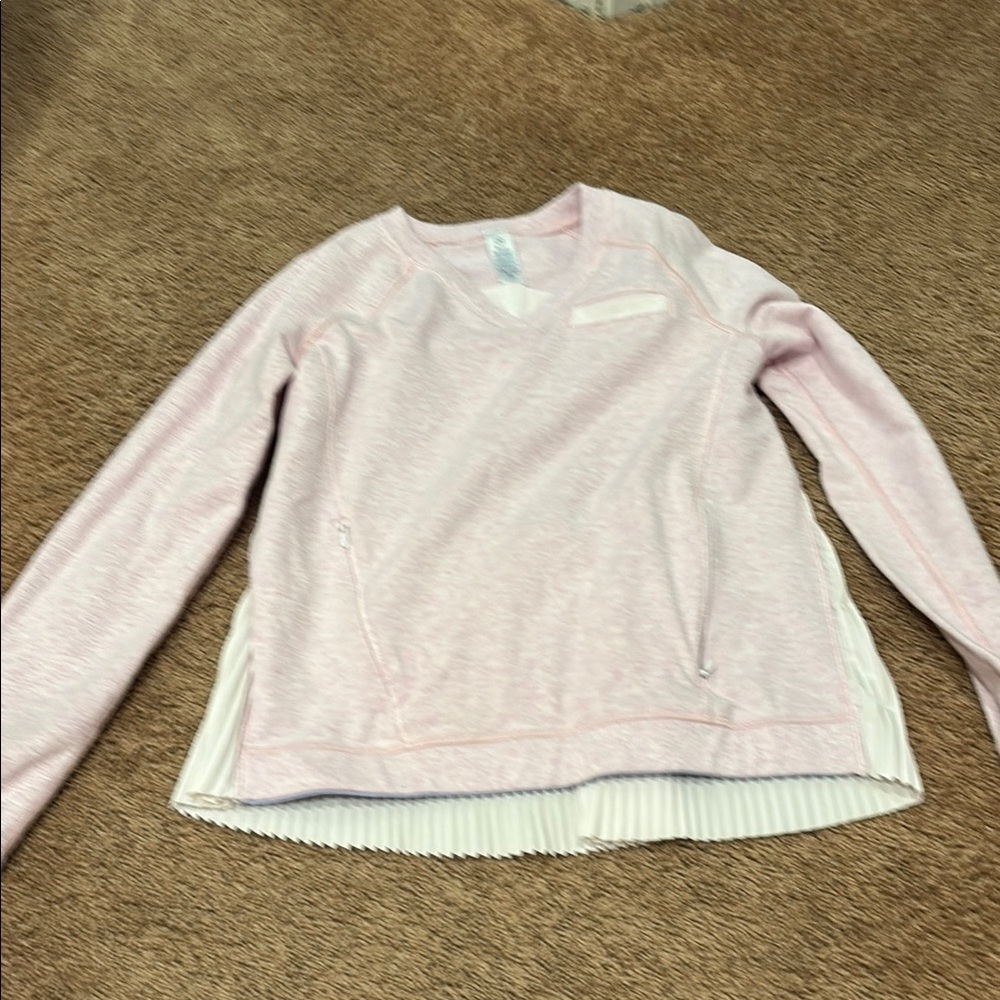 Unique Ivivva top